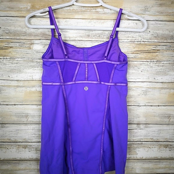 Lululemon corset look workout tank purple 4 EUC - Picture 2 of 5